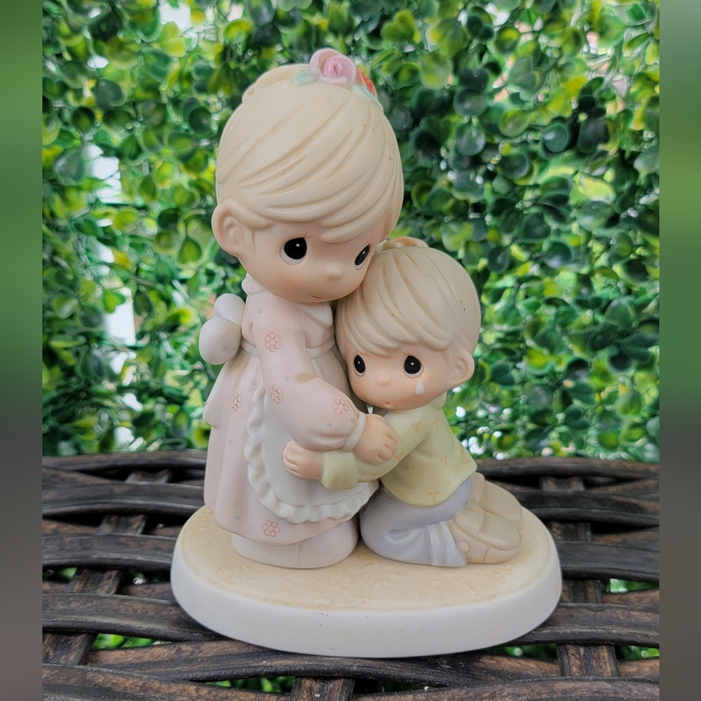 PRECIOUS MOMENTS Figurine Healing Begins With Forgiveness 2001